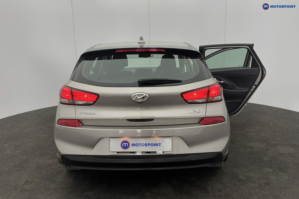 Used Hyundai i30 2017 for sale - 77763942: Photo 12