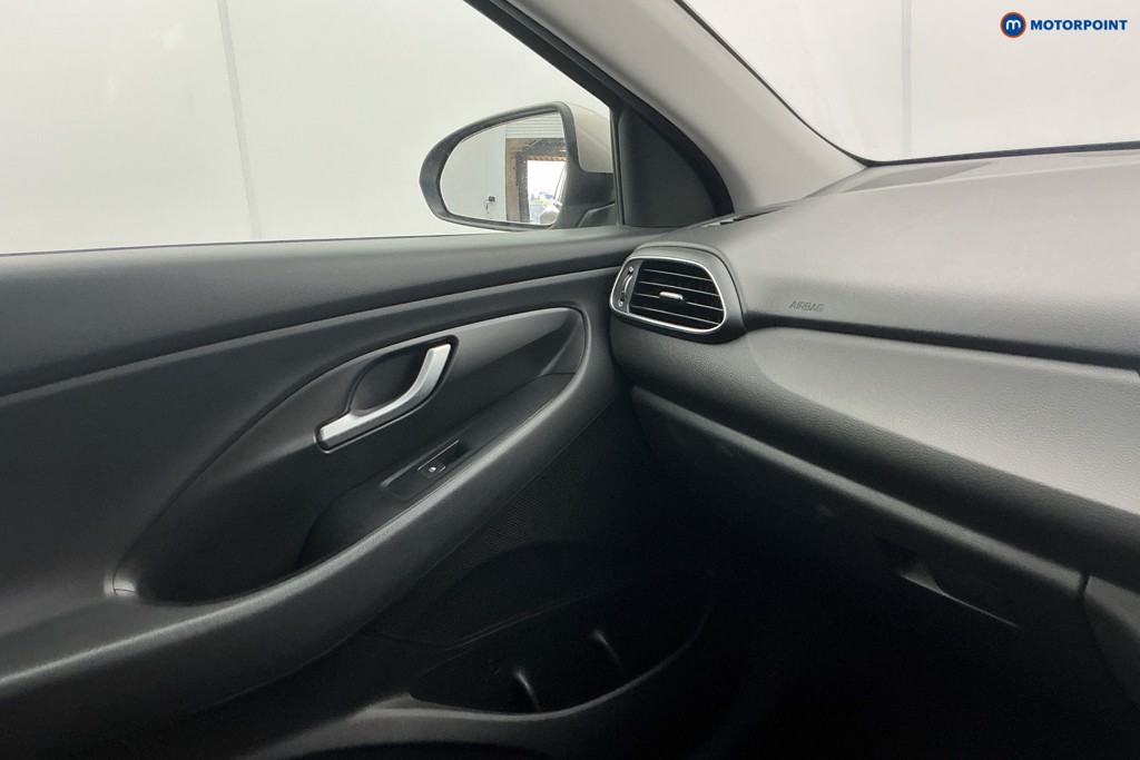 Used Hyundai i30 2017 for sale - 77763942: Photo 28