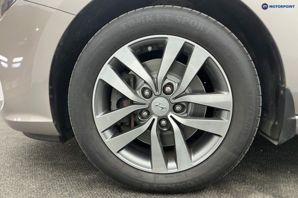 Used Hyundai i30 2017 for sale - 77763942: Photo 41