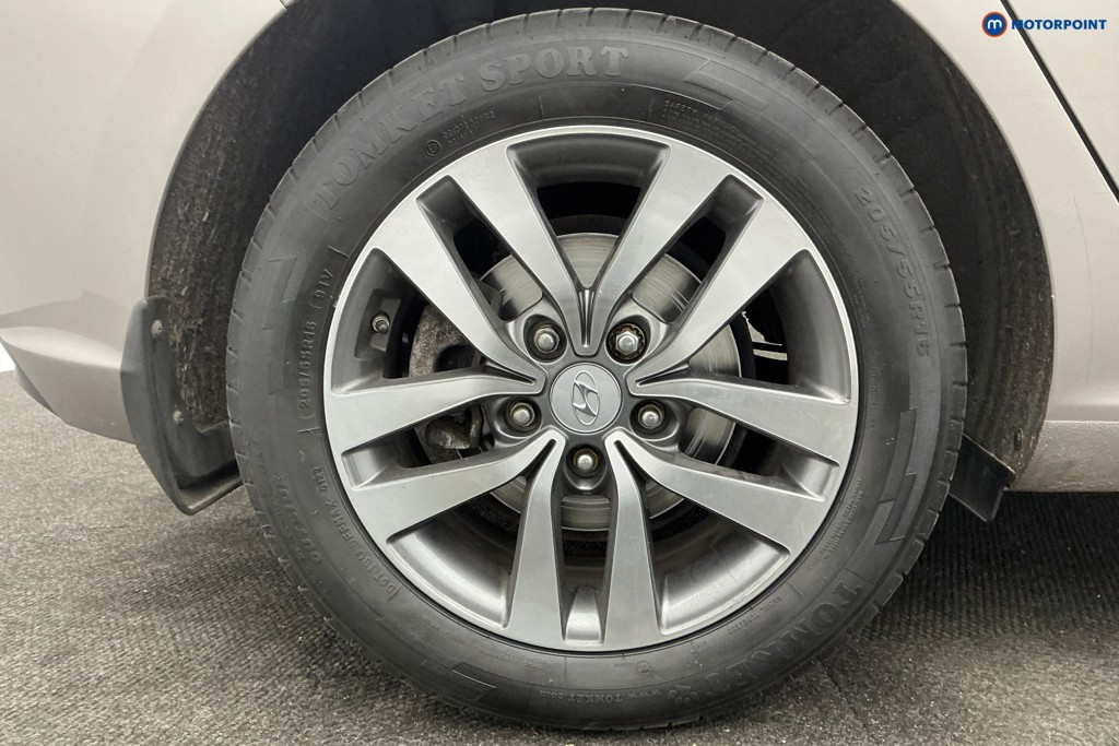 Used Hyundai i30 2017 for sale - 77763942: Photo 43