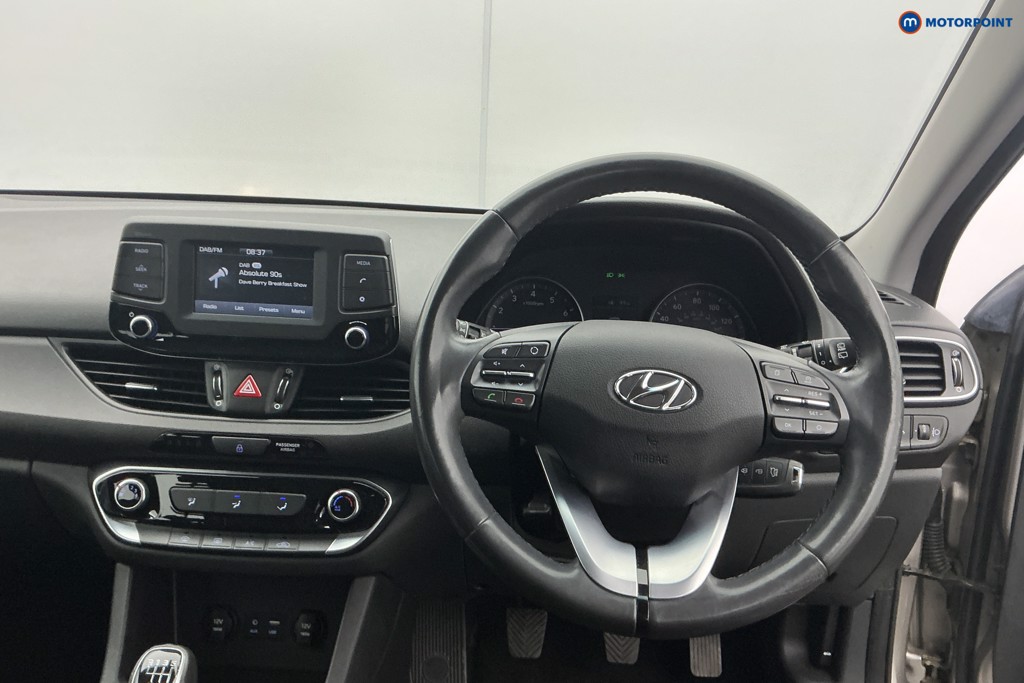 Used Hyundai i30 2017 for sale - 77763942: Photo 9