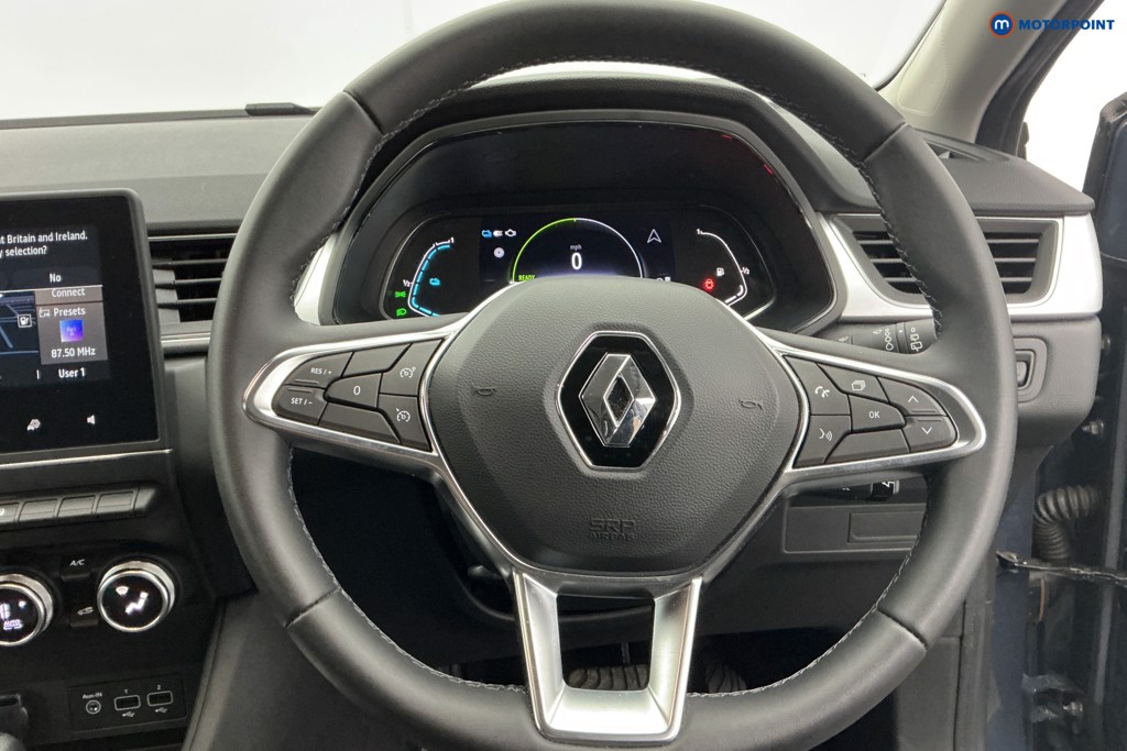 Used Renault Captur 2023 for sale - 77641532: Photo 17