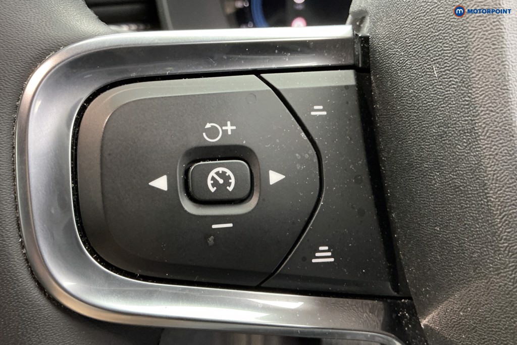 Used Volvo XC40 2024 for sale - 77421092: Photo 32