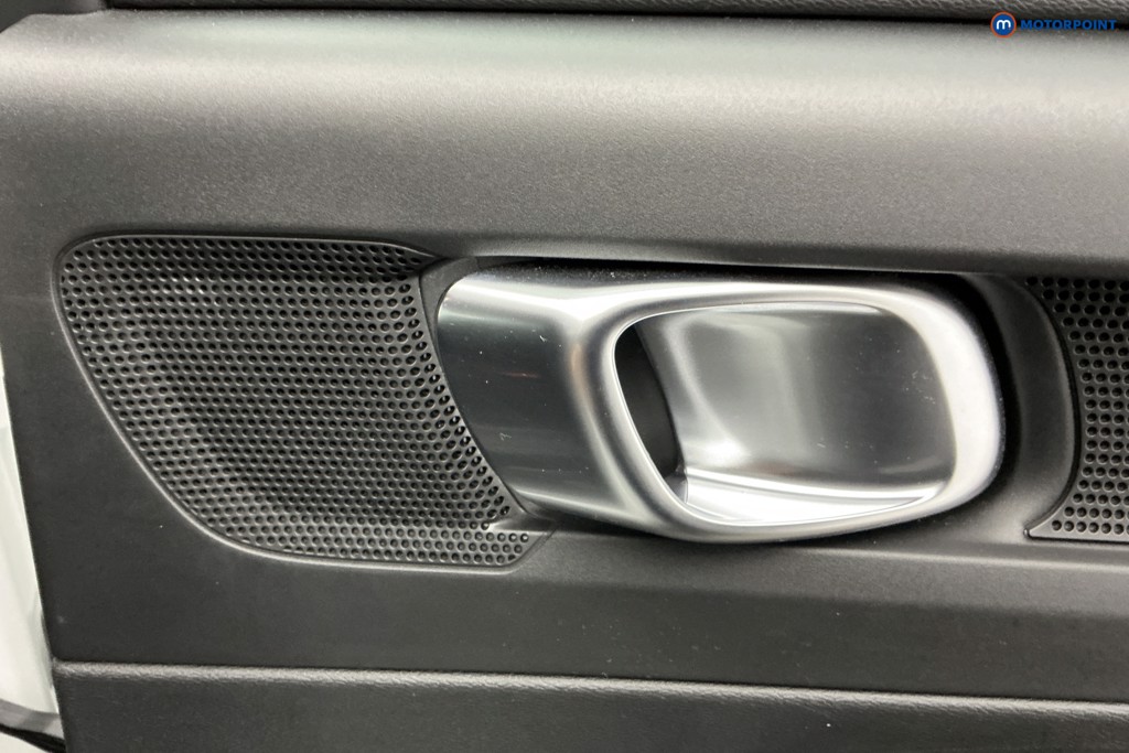 Used Volvo XC40 2024 for sale - 77421092: Photo 40