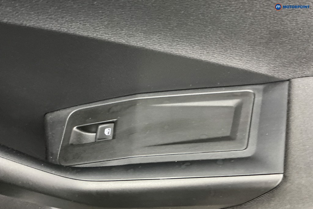 Used Volkswagen T-Roc 2025 for sale - 77158711: Photo 37