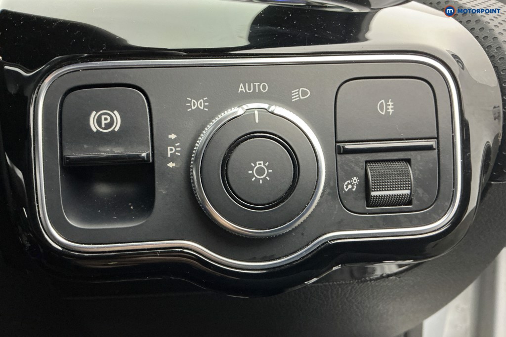 Used Mercedes-Benz A-Class 2021 for sale - 77661412: Photo 32