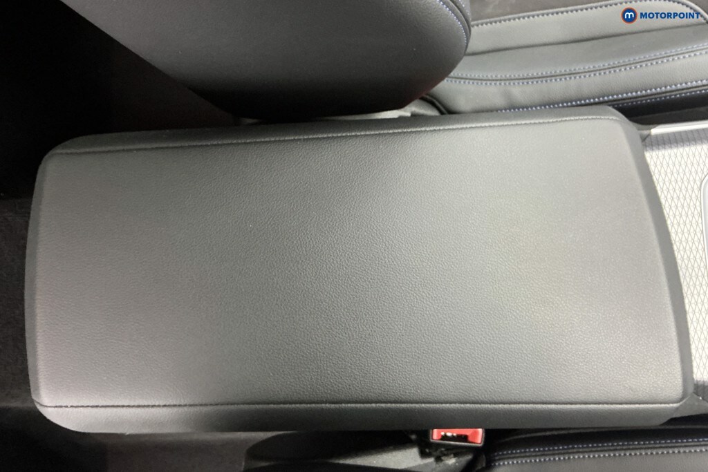 Used BMW 3 Series 2024 for sale - 77570789: Photo 22