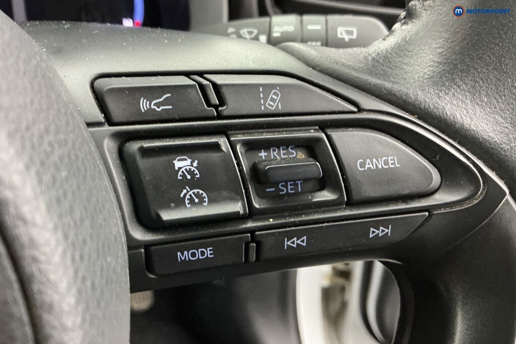 Used Toyota Yaris Cross 2023 for sale - 76603701: Photo 17