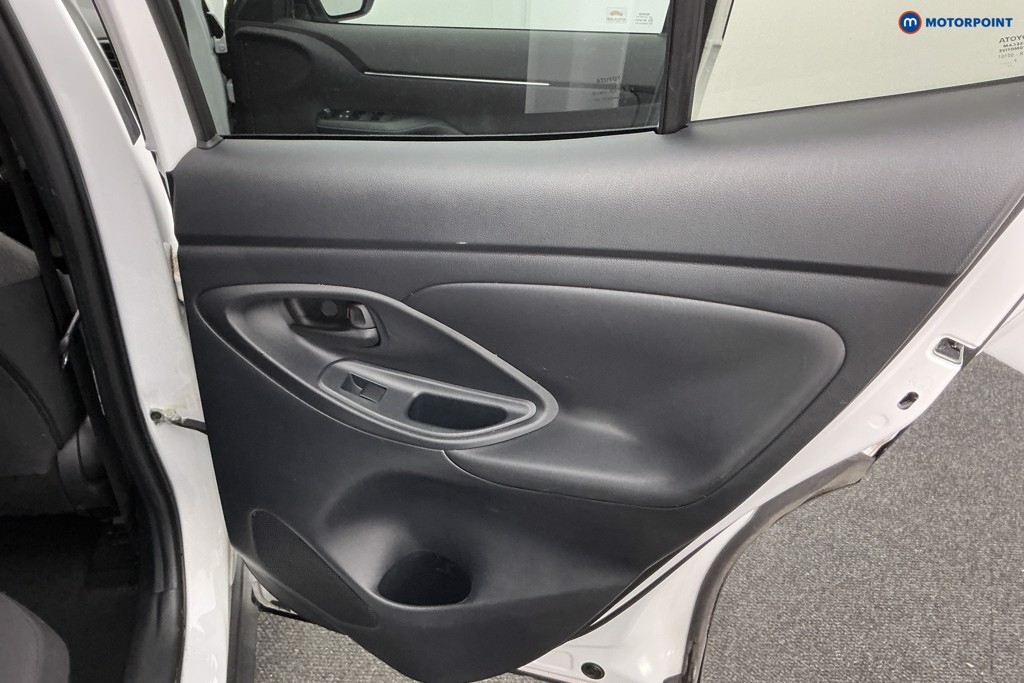 Used Toyota Yaris Cross 2023 for sale - 76603701: Photo 19