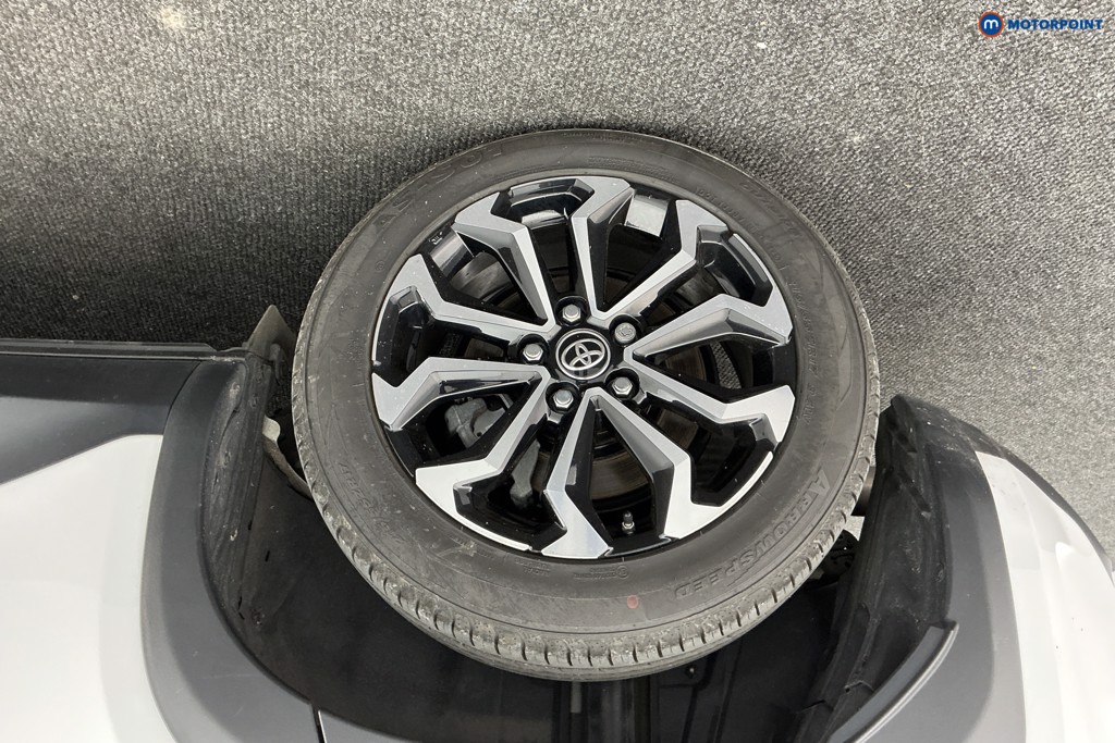 Used Toyota Yaris Cross 2023 for sale - 76603701: Photo 24