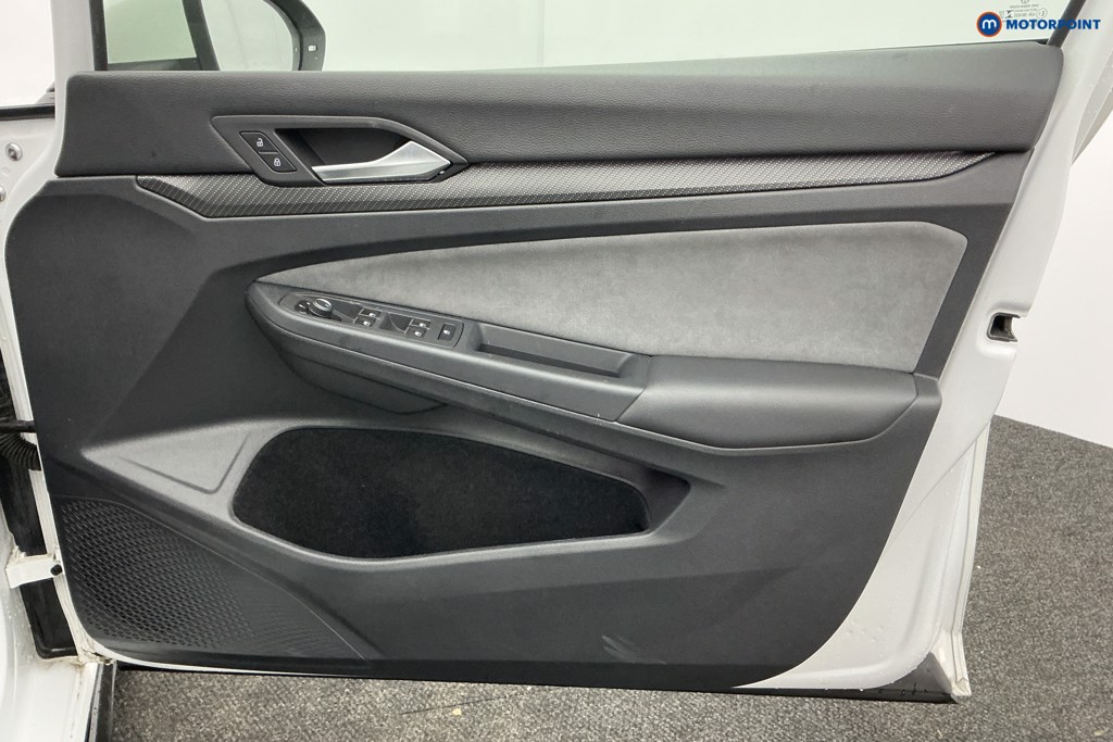 Used Volkswagen Golf 2022 for sale - 77196143: Photo 31