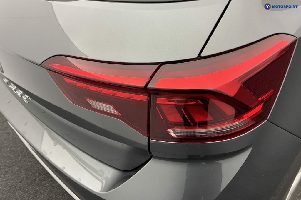 Used Volkswagen T-Roc 2023 for sale - 76972276: Photo 37