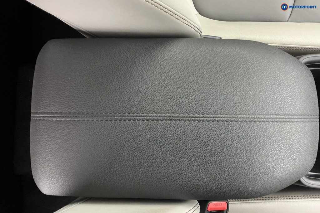 Used Toyota RAV4 2019 for sale - 77071688: Photo 24