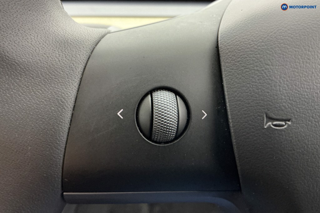 Used Tesla Model Y 2023 for sale - 77435845: Photo 27