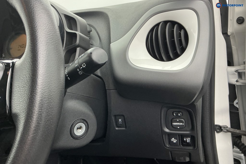 Used Toyota AYGO 2020 for sale - 76394634: Photo 27