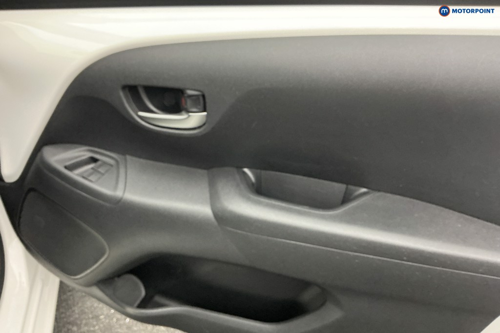 Used Toyota AYGO 2020 for sale - 76394634: Photo 28