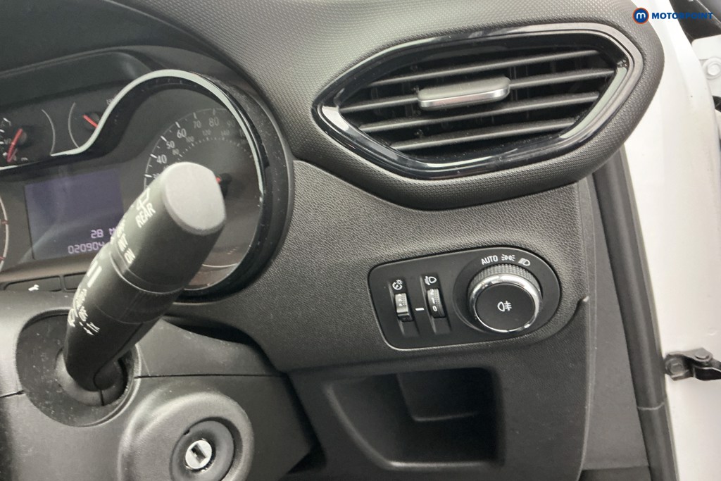 Used Vauxhall Crossland 2021 for sale - 76322709: Photo 28