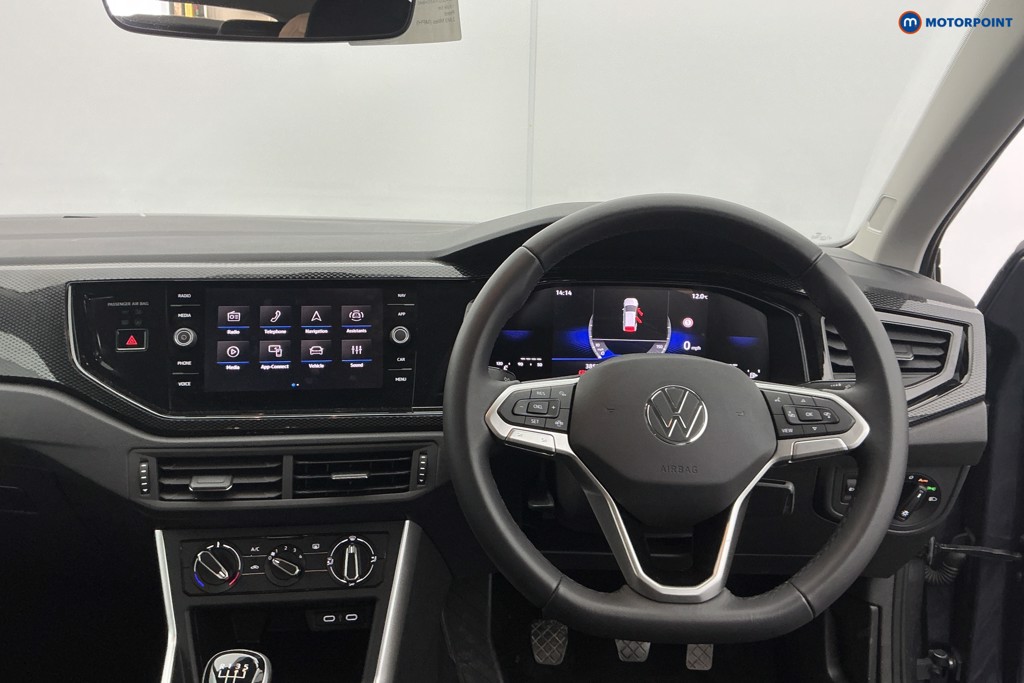 Used Volkswagen Polo 2024 for sale - 77834528: Photo 9