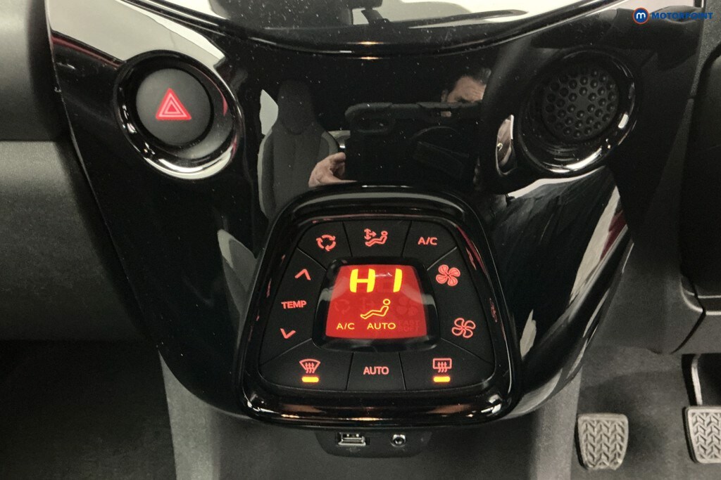 Used Toyota AYGO 2022 for sale - 76782669: Photo 24