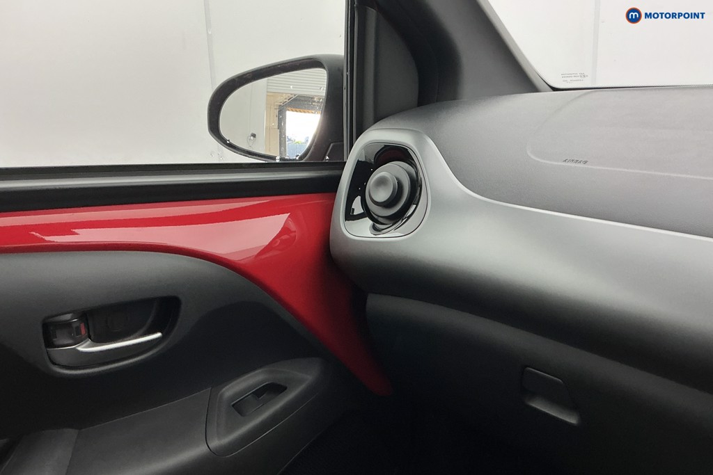 Used Toyota AYGO 2022 for sale - 76782669: Photo 25