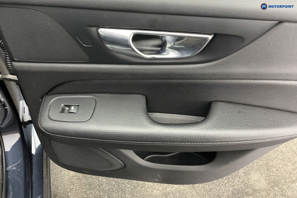 Used Volvo V60 2020 for sale - 77989218: Photo 42