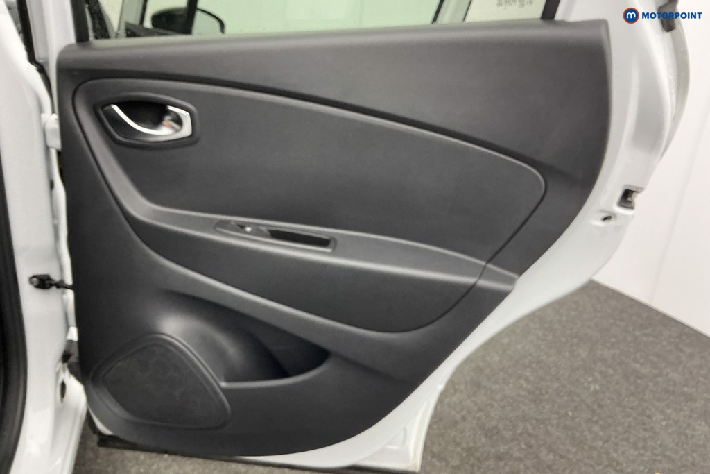 Used Renault Captur 2019 for sale - 77152281: Photo 32