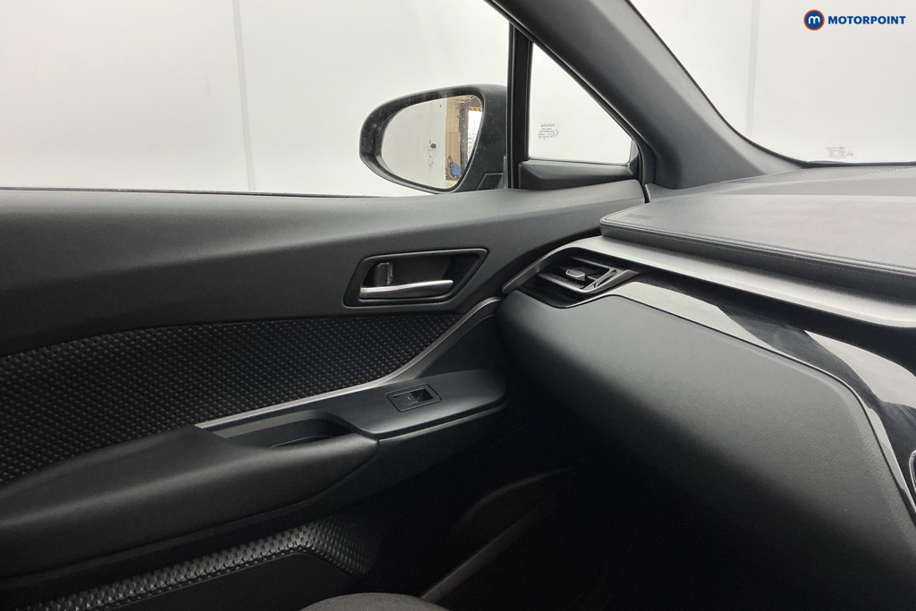 Used Toyota C-HR 2022 for sale - 77775689: Photo 28