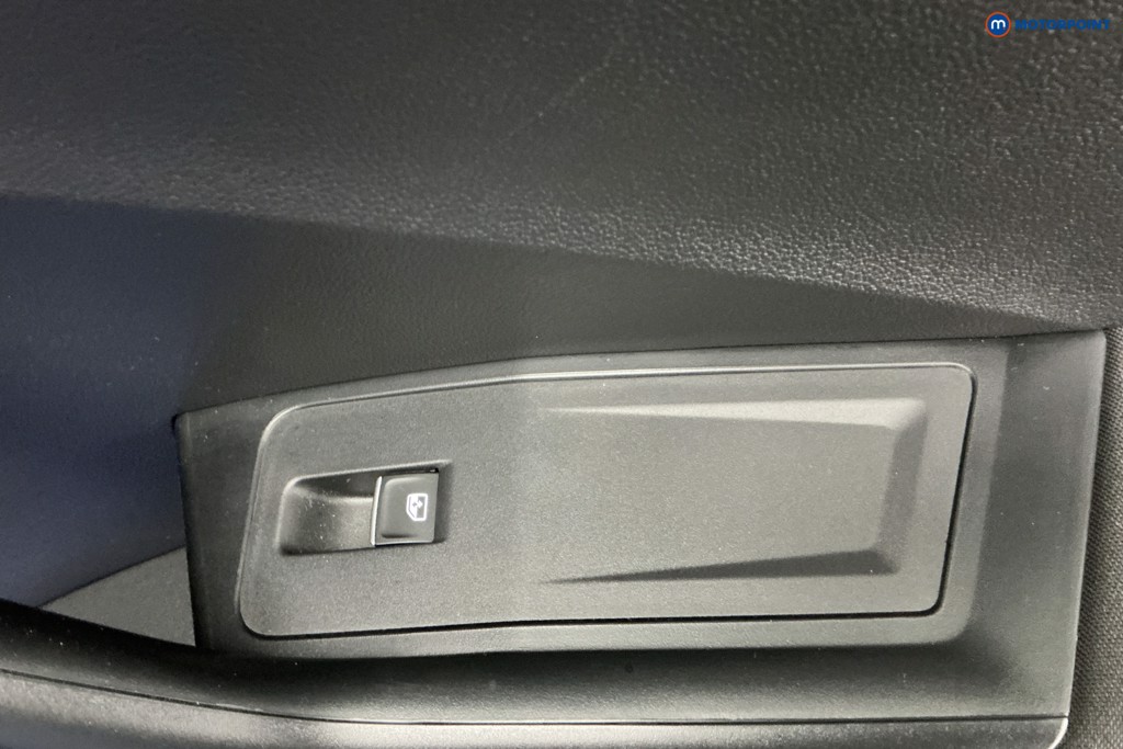 Used Volkswagen T-Roc 2020 for sale - 77641537: Photo 40