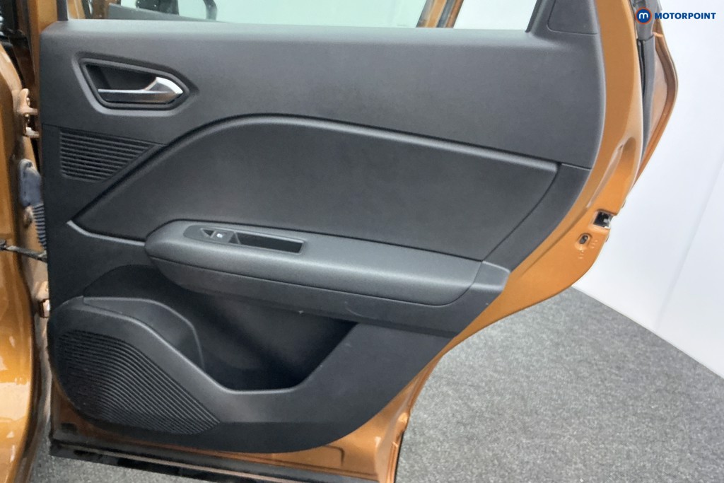 Used Renault Captur 2021 for sale - 77079623: Photo 34