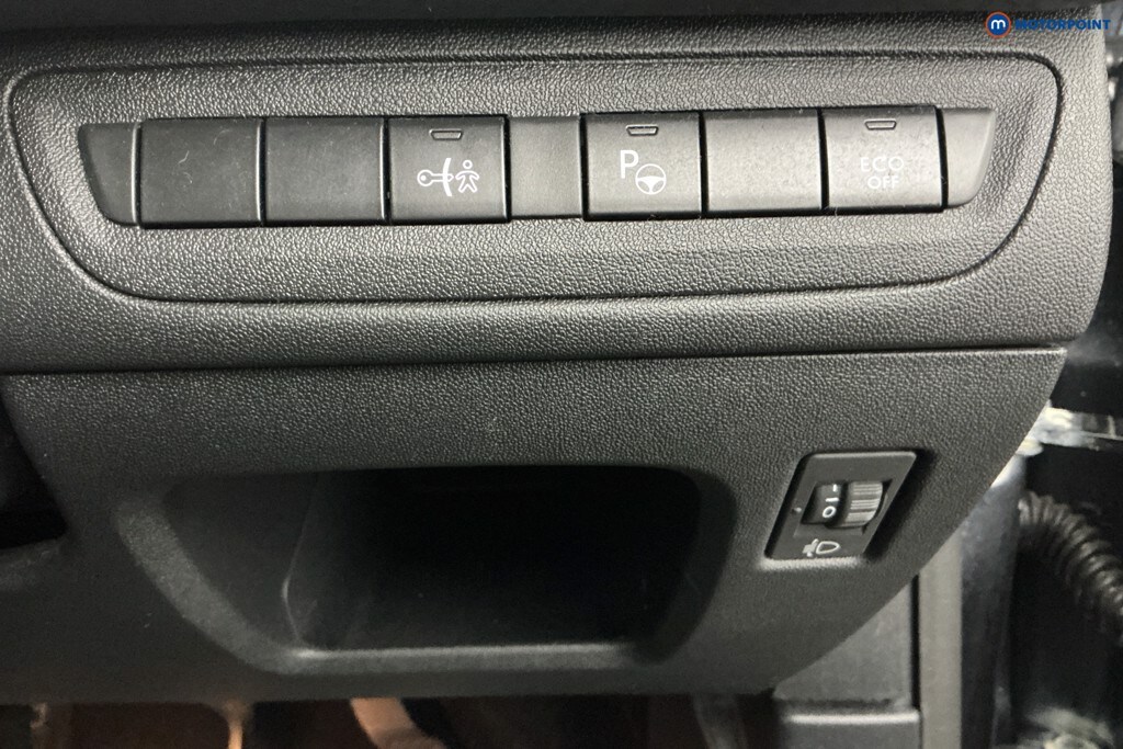 Used Peugeot 208 2018 for sale - 77730280: Photo 30