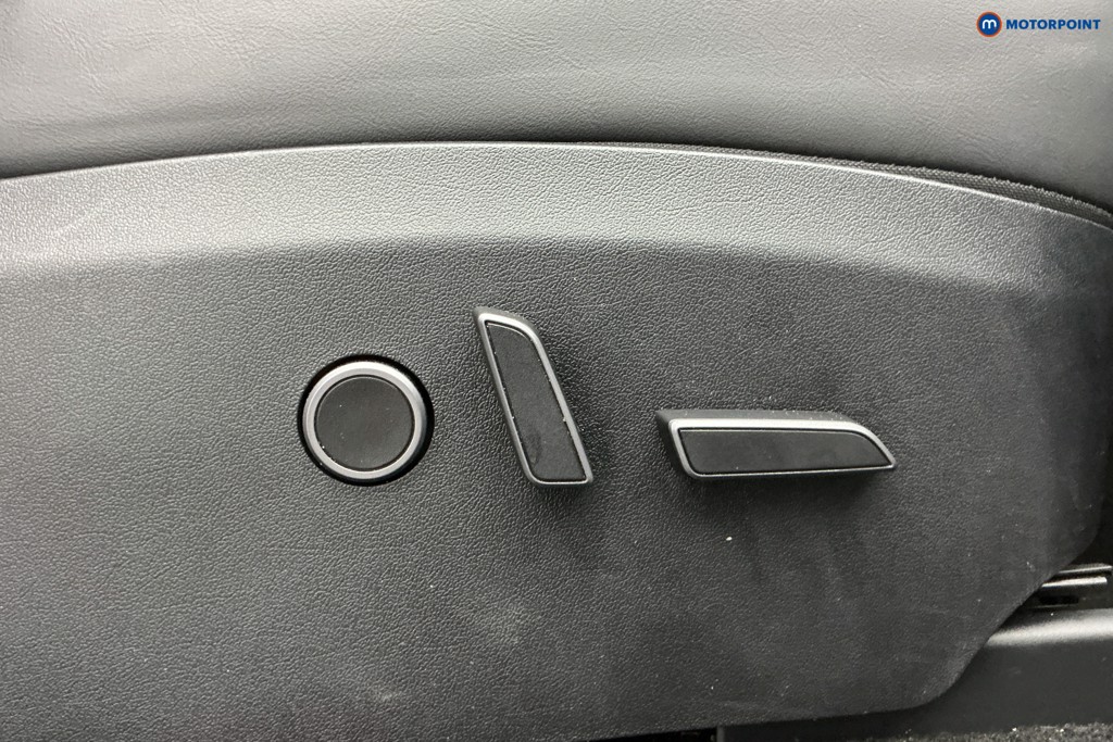 Used Tesla Model Y 2024 for sale - 77543169: Photo 35