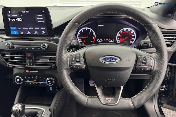 Used Ford Focus 2019 for sale - 76196796: Photo 9