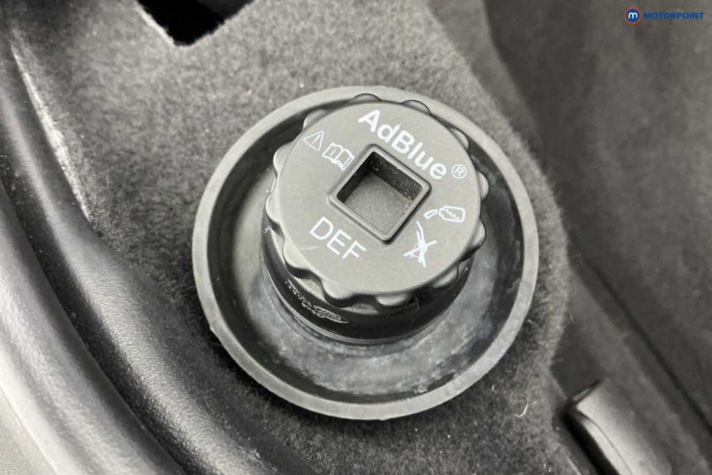 Used Jaguar XE 2019 for sale - 77100043: Photo 13