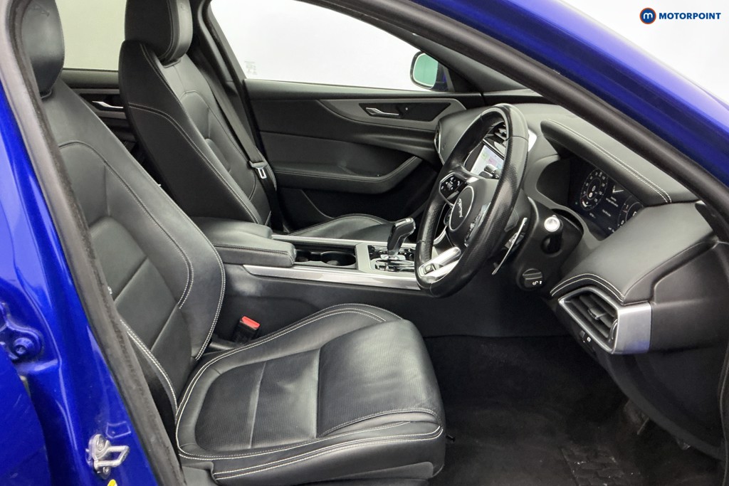 Used Jaguar XE 2019 for sale - 77100043: Photo 16