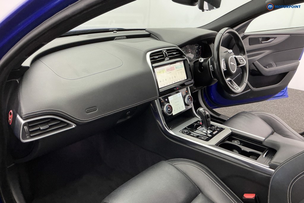 Used Jaguar XE 2019 for sale - 77100043: Photo 19