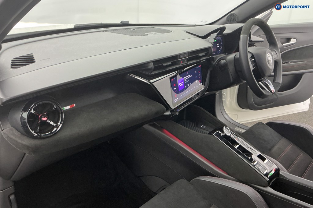 Used Alfa Romeo Junior 2025 for sale - 78055768: Photo 17