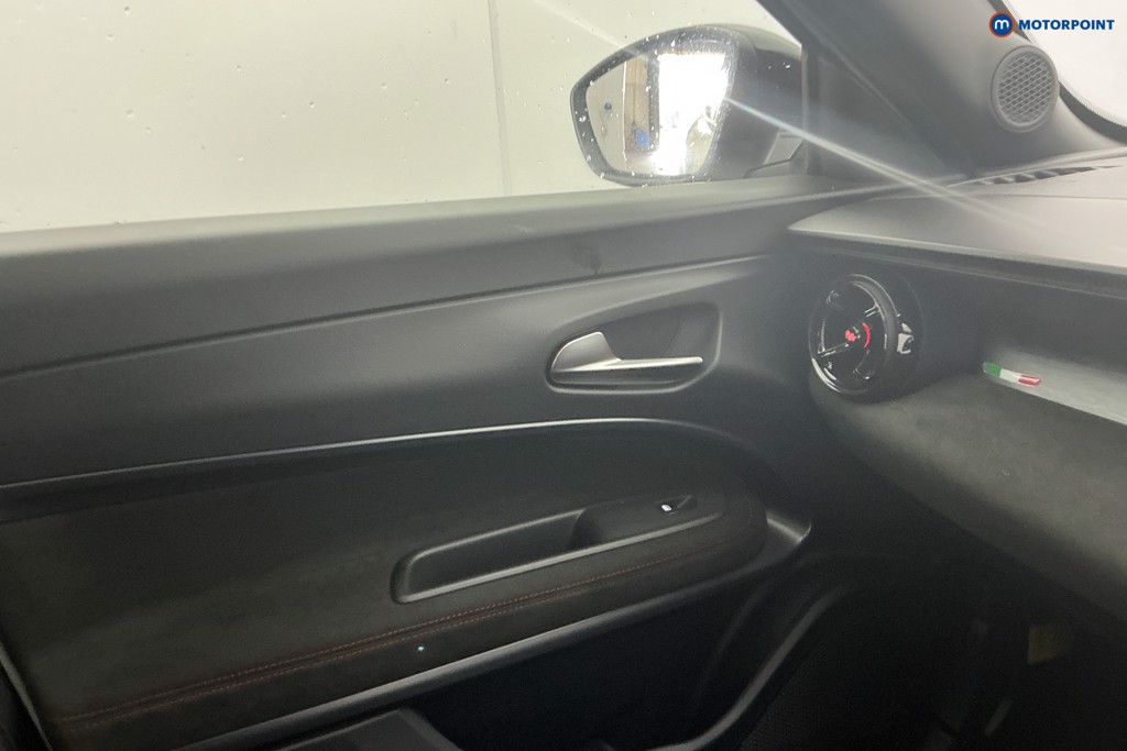 Used Alfa Romeo Junior 2025 for sale - 78055768: Photo 27