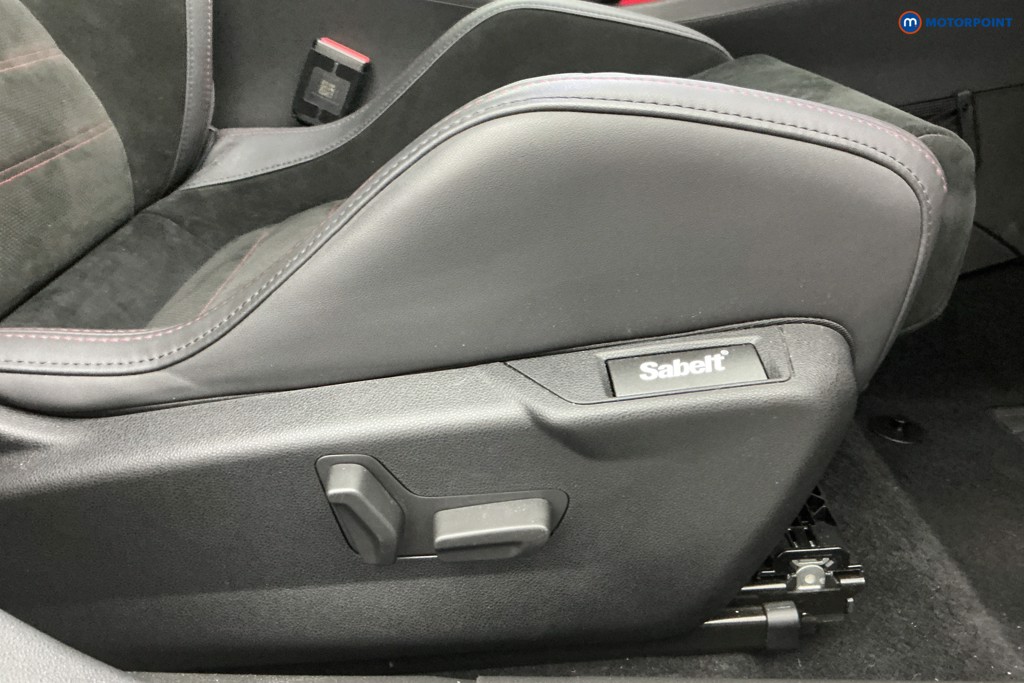 Used Alfa Romeo Junior 2025 for sale - 78055768: Photo 31