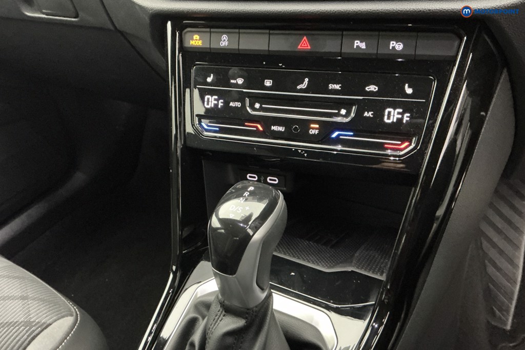 Used Volkswagen T-Roc 2025 for sale - 78015460: Photo 28