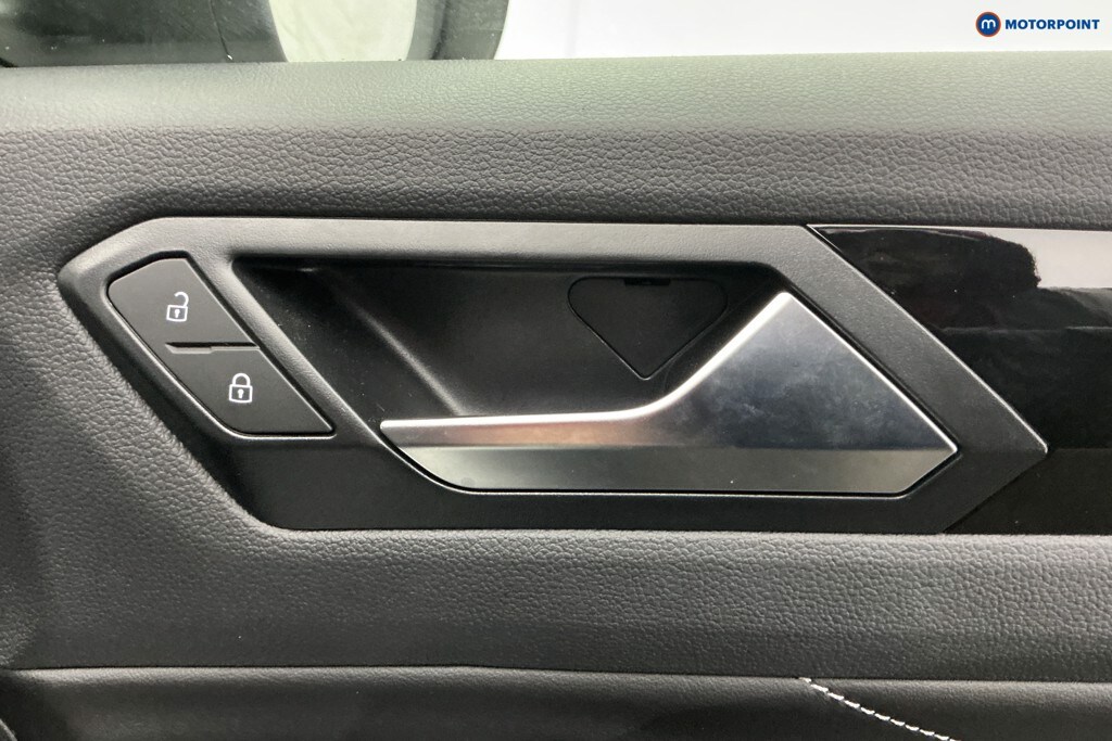 Used Volkswagen T-Roc 2025 for sale - 78015460: Photo 36