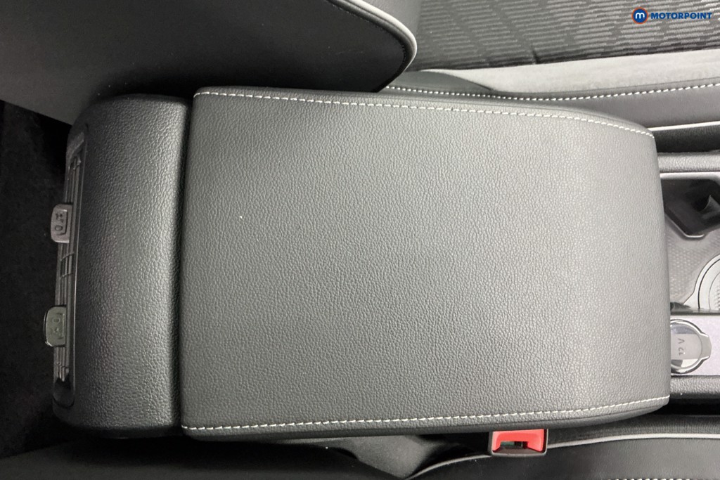 Used Volkswagen Golf 2024 for sale - 77935340: Photo 25