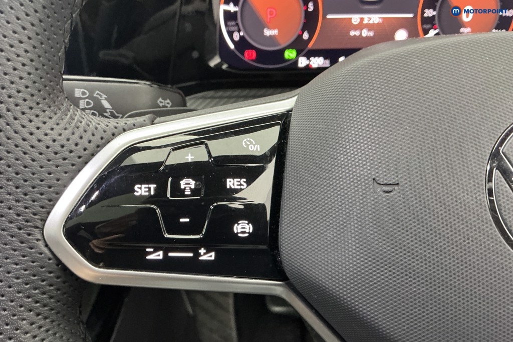 Used Volkswagen Golf 2024 for sale - 77935340: Photo 31