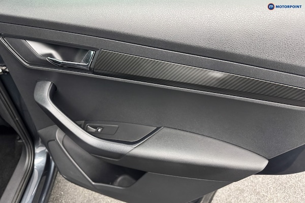 Used Skoda Karoq 2021 for sale - 76184747: Photo 32