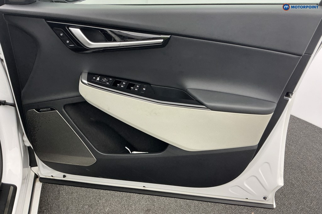 Used Kia EV6 2023 for sale - 76862796: Photo 29