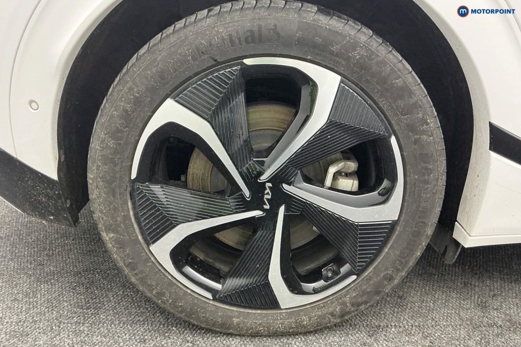 Used Kia EV6 2023 for sale - 76862796: Photo 42