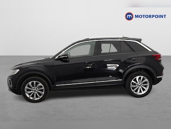Used Volkswagen T-Roc 2023 for sale - 79177534: Photo