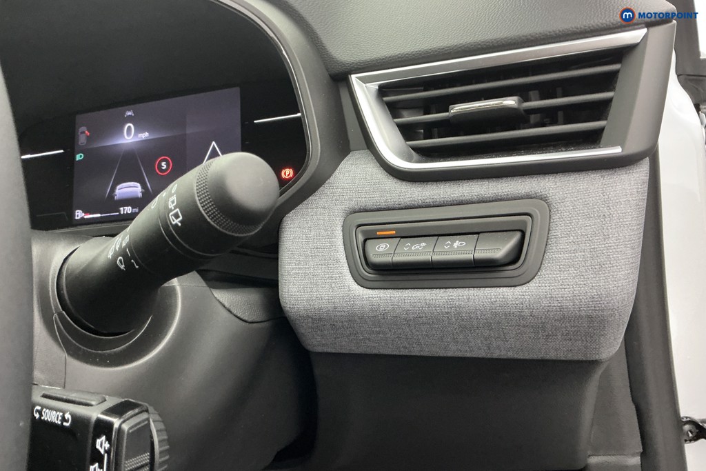 Used Renault Clio 2024 for sale - 76394610: Photo 26