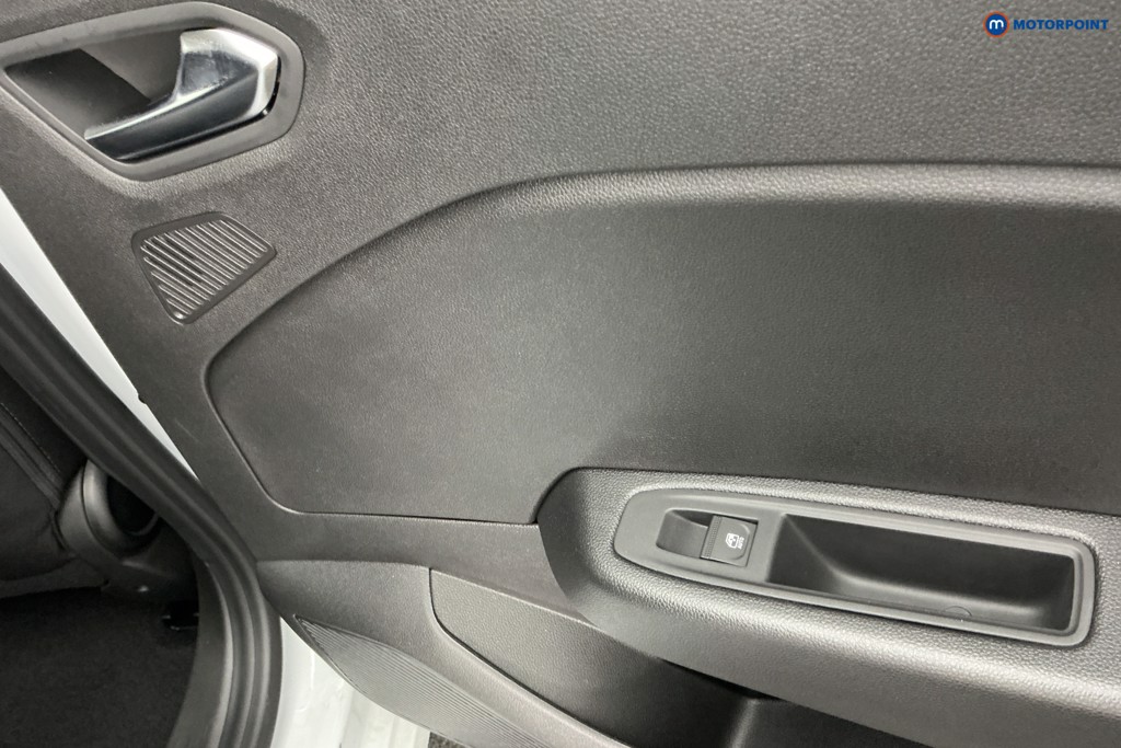 Used Renault Clio 2024 for sale - 76394610: Photo 30