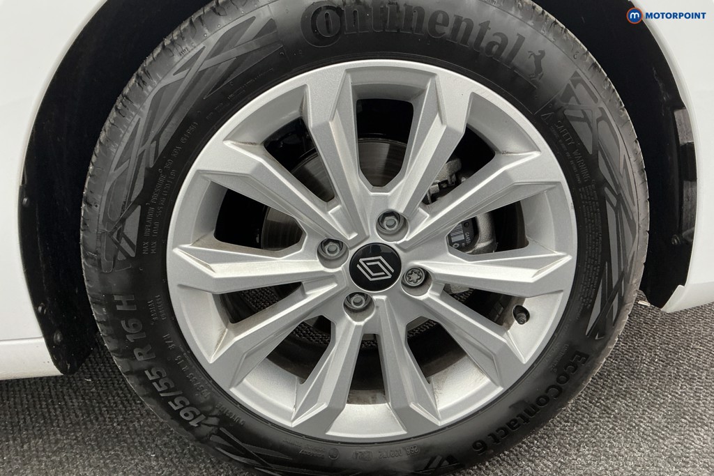 Used Renault Clio 2024 for sale - 76394610: Photo 38