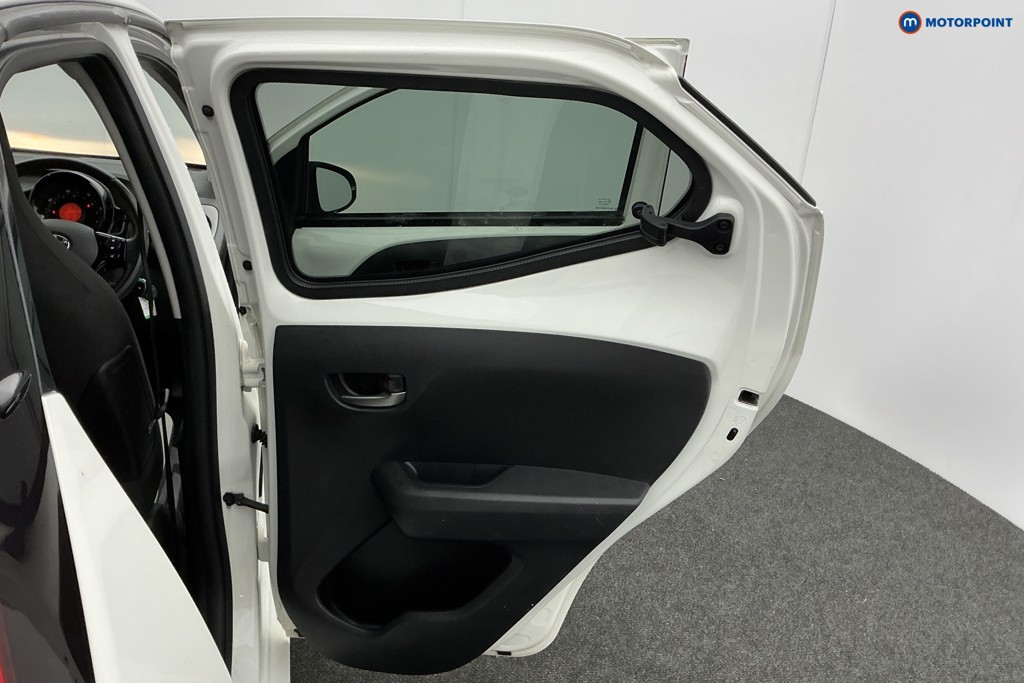 Used Toyota AYGO 2020 for sale - 76985021: Photo 32